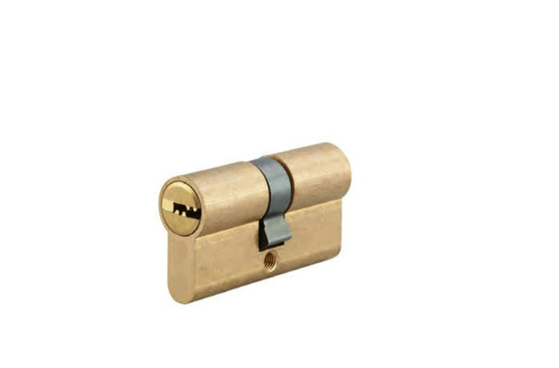 Brass Cylinder With Steel Computer Key